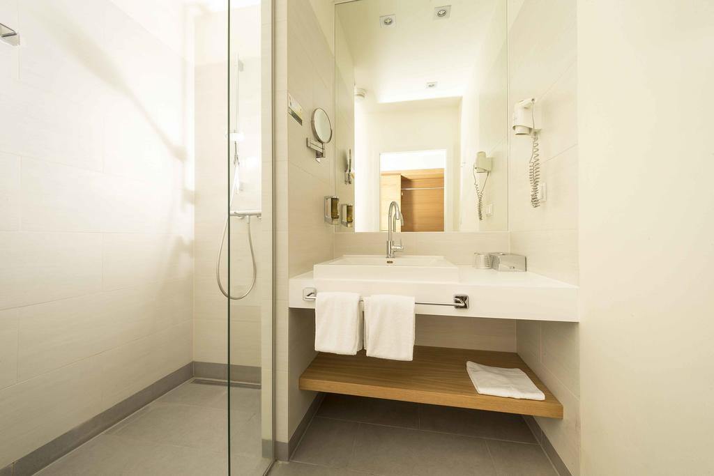 Hotel Staribacher Suedsteiermark ライプニッツ 部屋 写真
